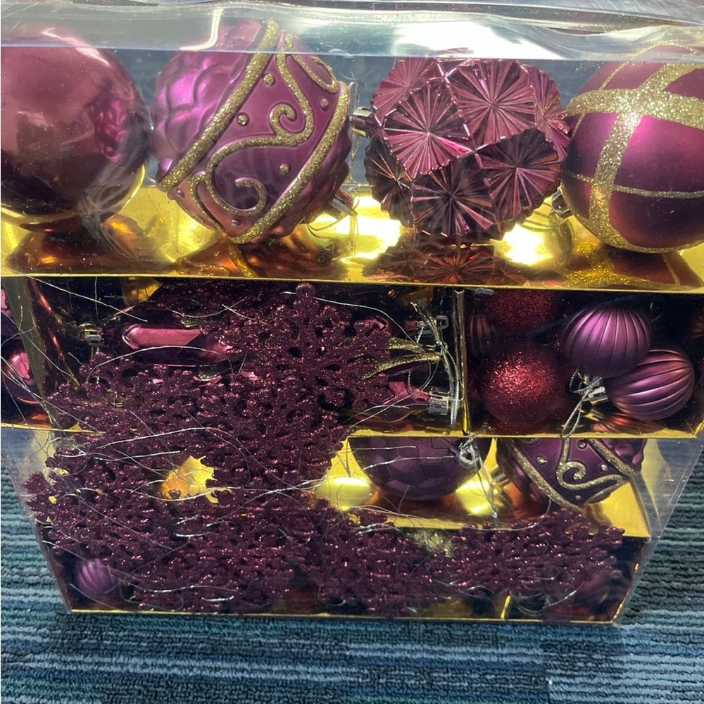 Holiday Christmas Ornaments- NEW
